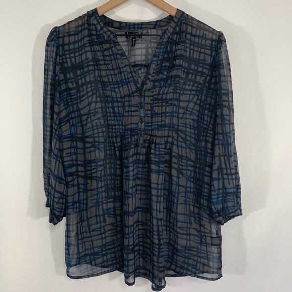 Nicole Miller Tops - Nicole Miller Blouse Medium